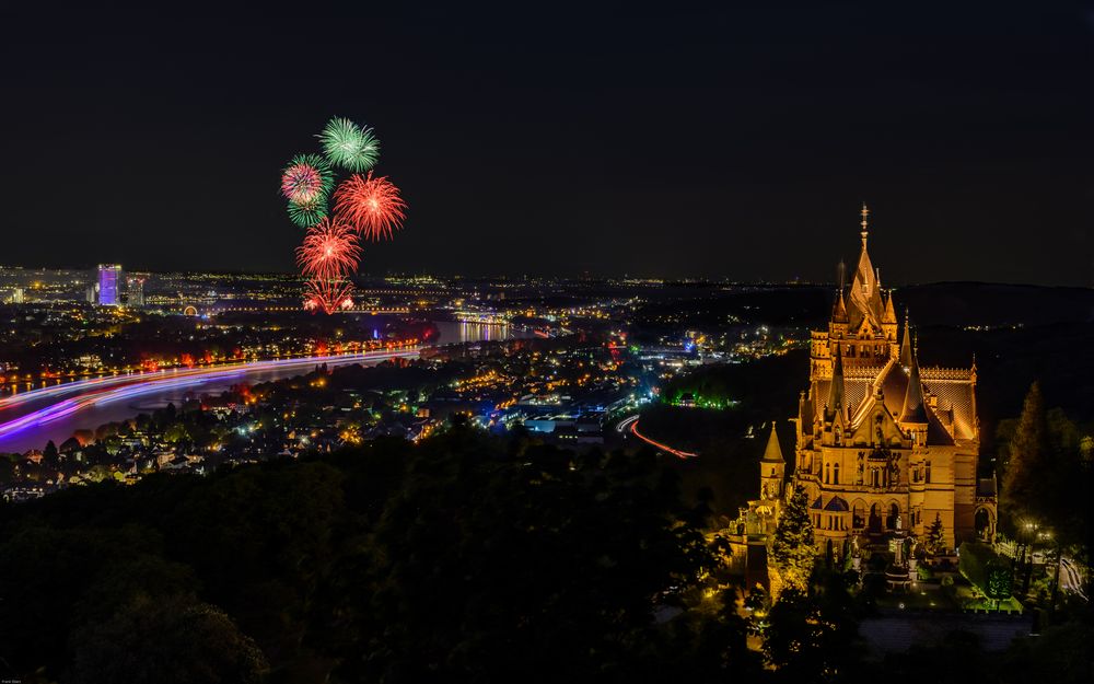 Rhein in Flammen