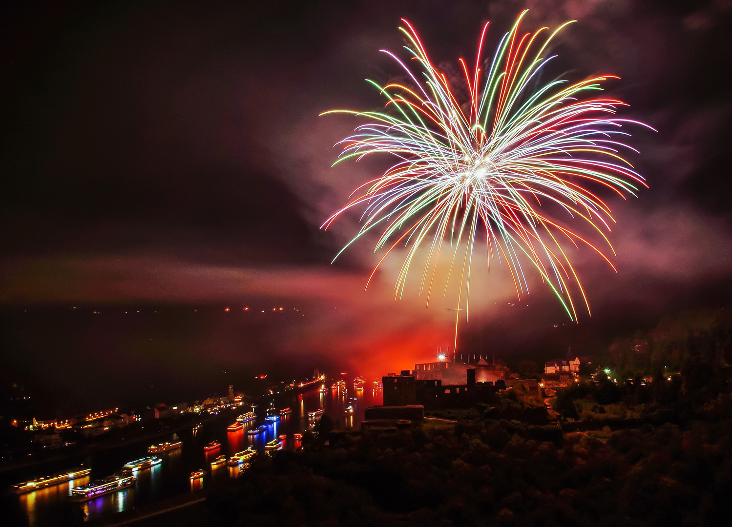 Rhein in Flammen