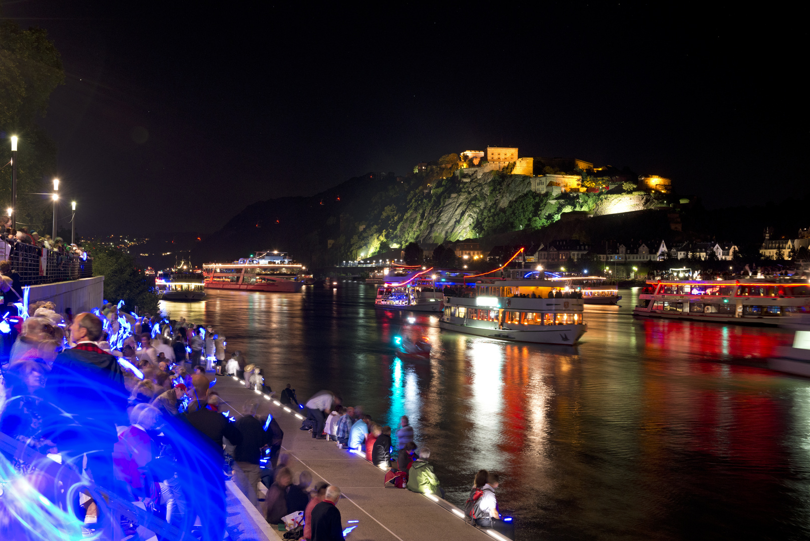 Rhein in Flammen - das Original am Deutschen Eck Foto ...