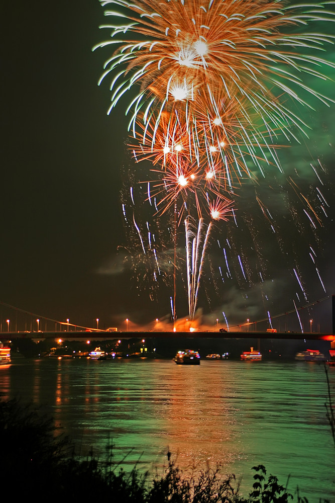 Rhein in Flammen Duisburg 2008