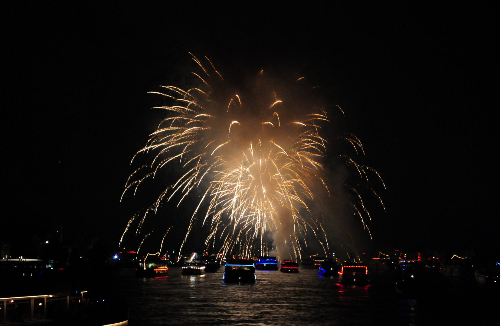 Rhein in Flammen