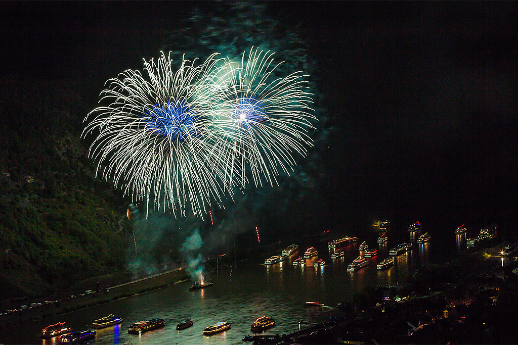 Rhein in Flammen