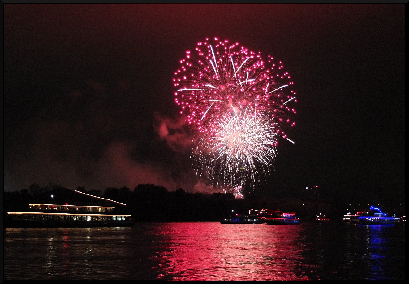 Rhein in Flammen I