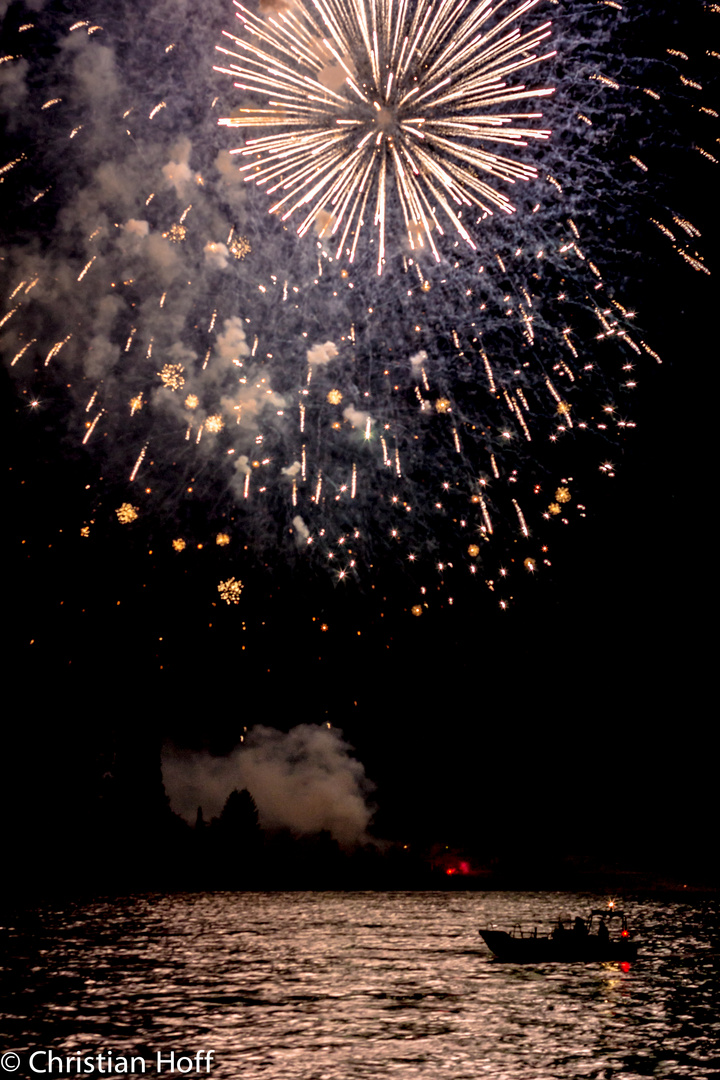 Rhein in Flammen in Linz a. Rhein