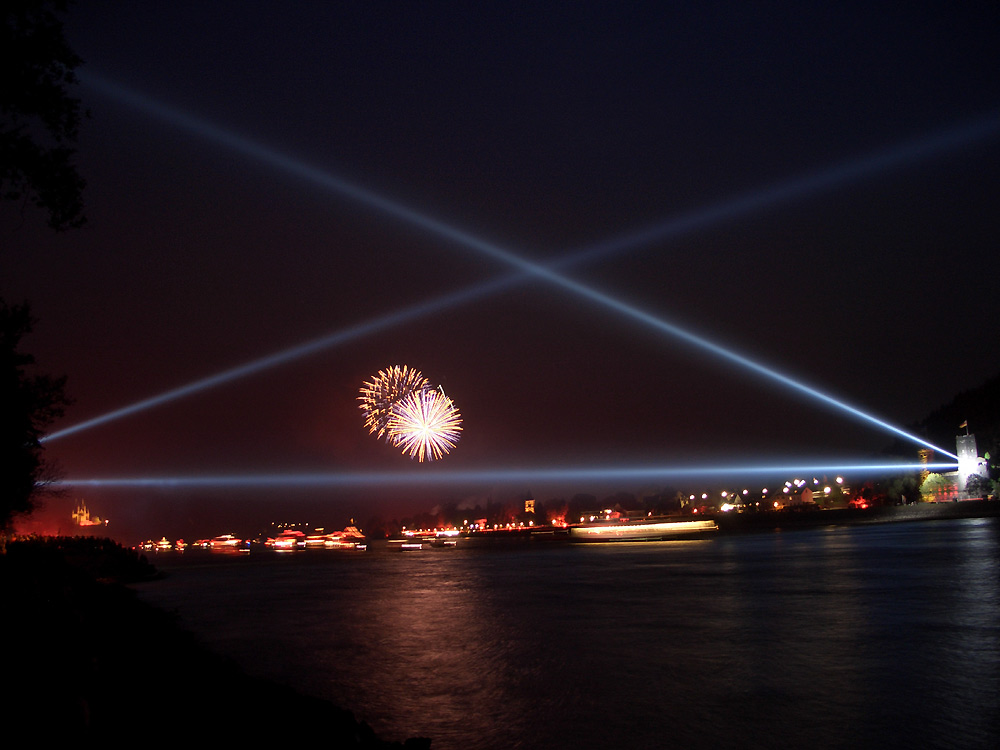 Rhein in Flammen und die Brücke von Remagen