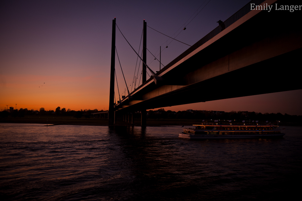 Rhein-Knie Brücke Düsseldorf