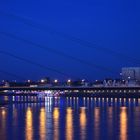 Rhein-Kniebrücke mit Blick auf Düsseldorf