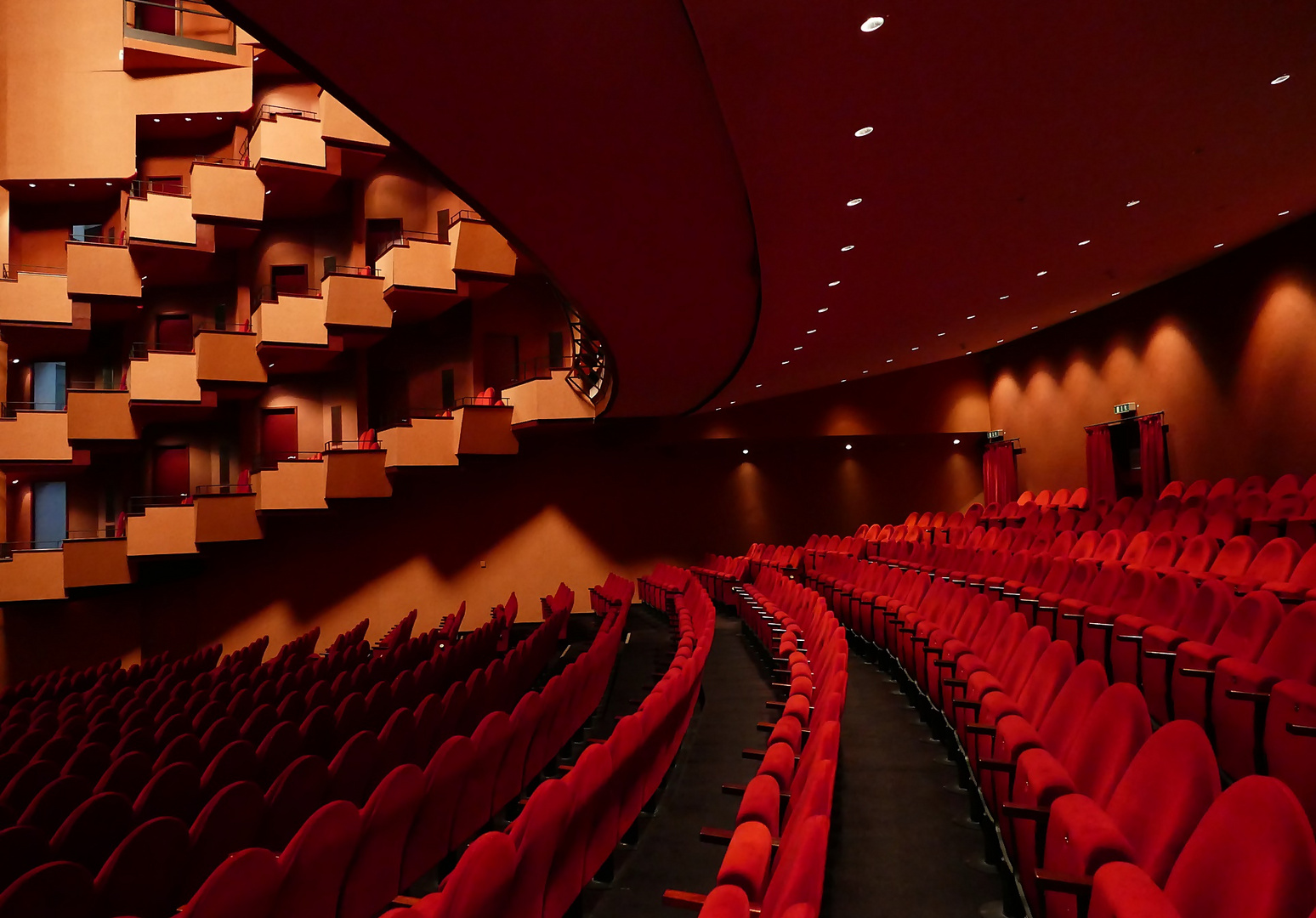 Rhein-Main-Theater Niedernhausen bei Wiesbaden