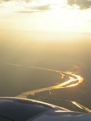 Rhein mit Mainmündung im Abendlicht