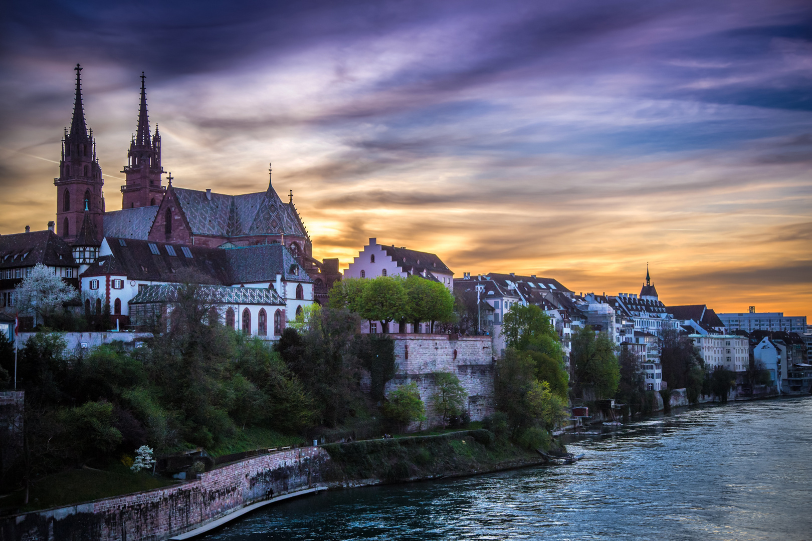 Rhein / Münster zu Basel