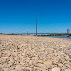 Rhein niedrig Wasser 05