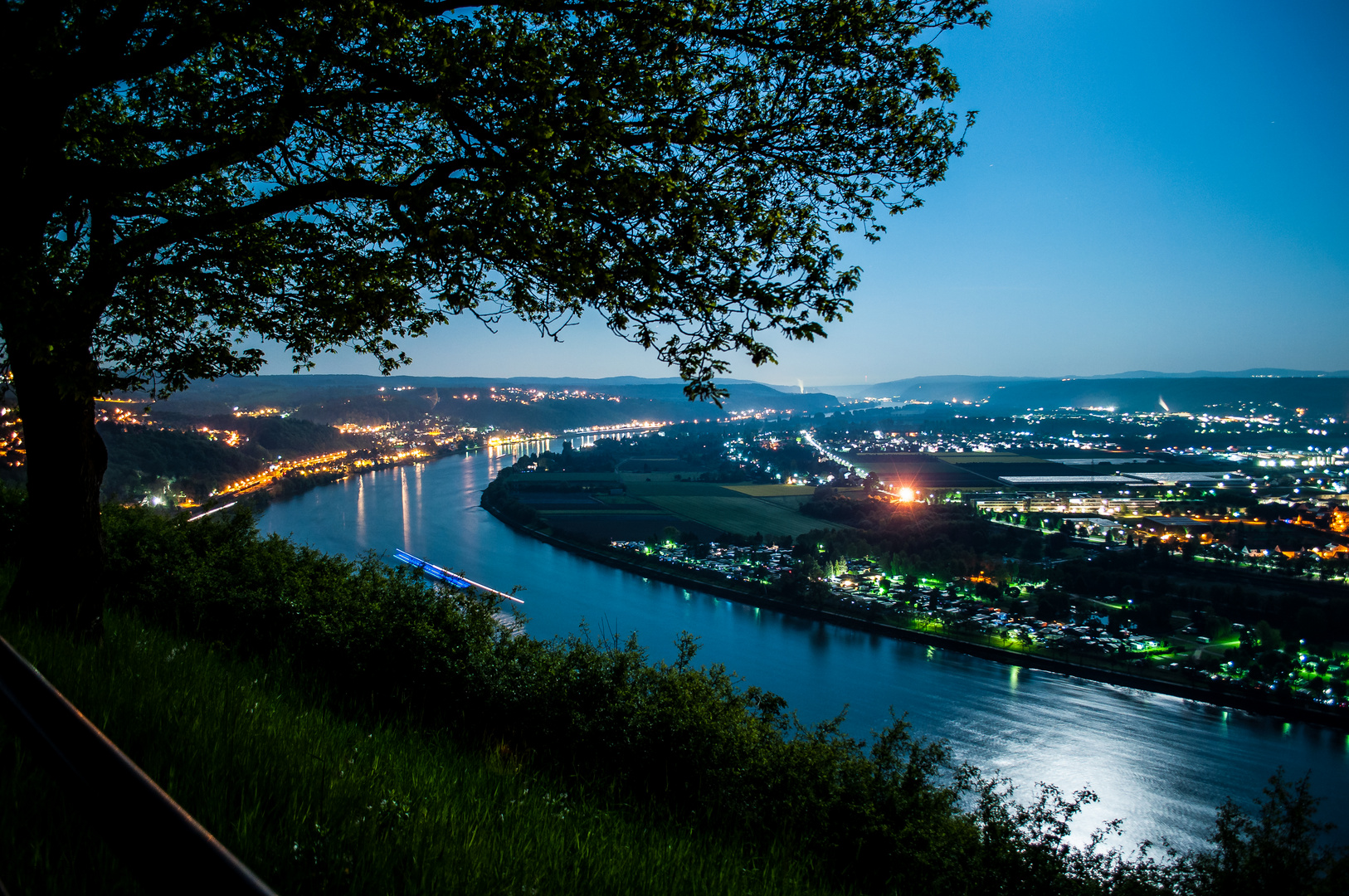 Rhein @ Night