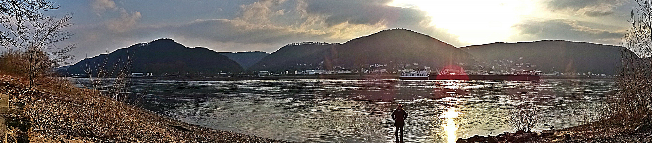 Rhein , Panoramabild