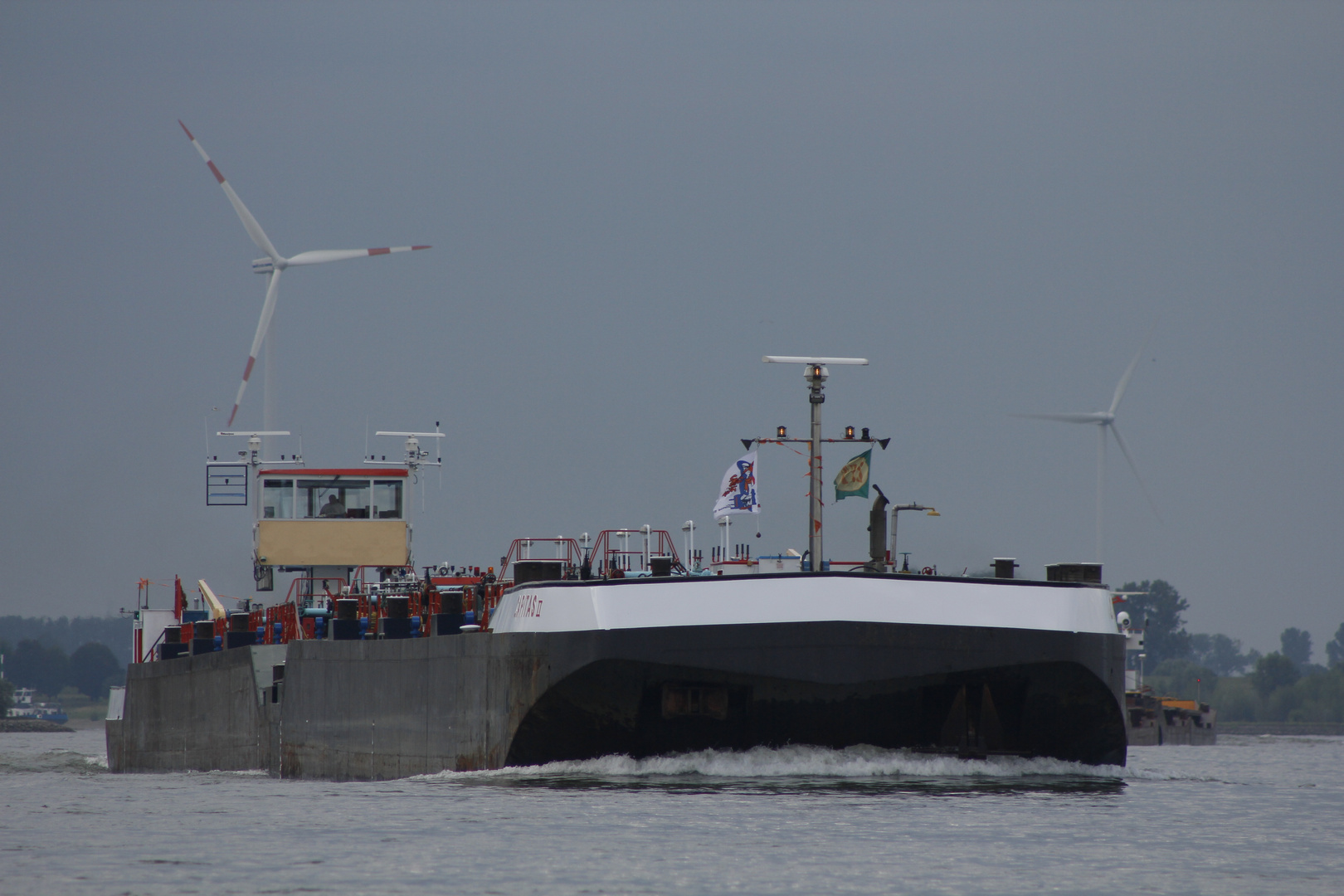 Rhein Schifffahrt 10