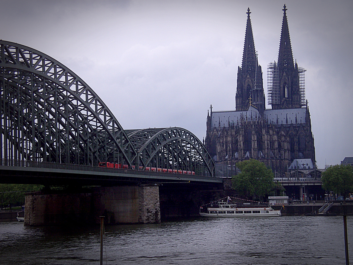 Rhein und Kölner Dom  