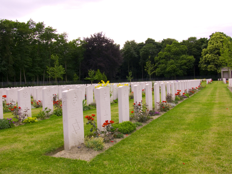 Rheinberg War Cemetery