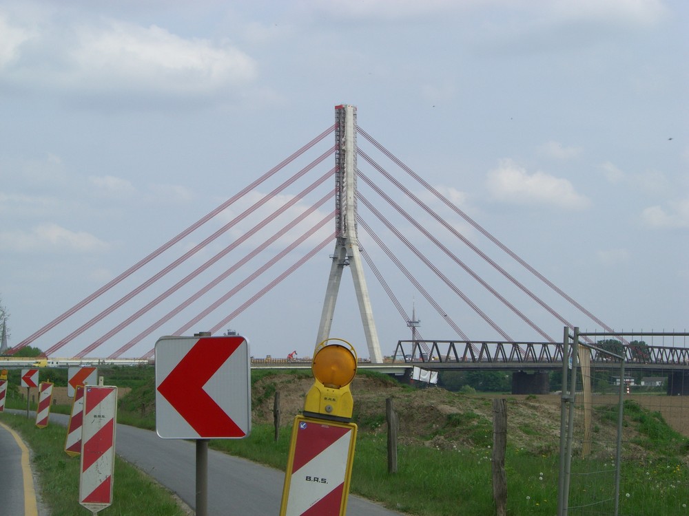 Rheinbrück bei Wesel