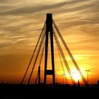 Rheinbrücke am Abend