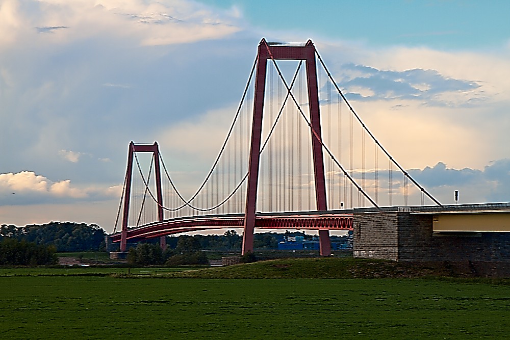 Rheinbrücke bei Emmerich