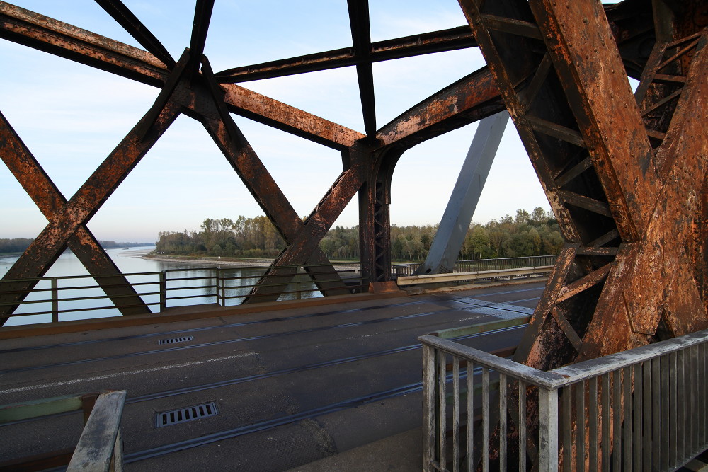 Rheinbrücke bei Wintersdorf