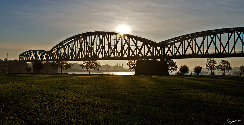 Rheinbrücke Duisburg Baerl 1