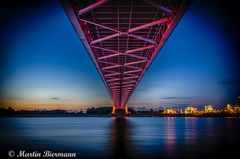 Rheinbrücke Emmerich bei Nacht - mal von der anderen Seite