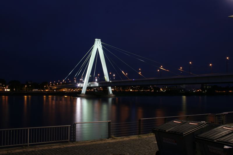 Rheinbrücke in Köln