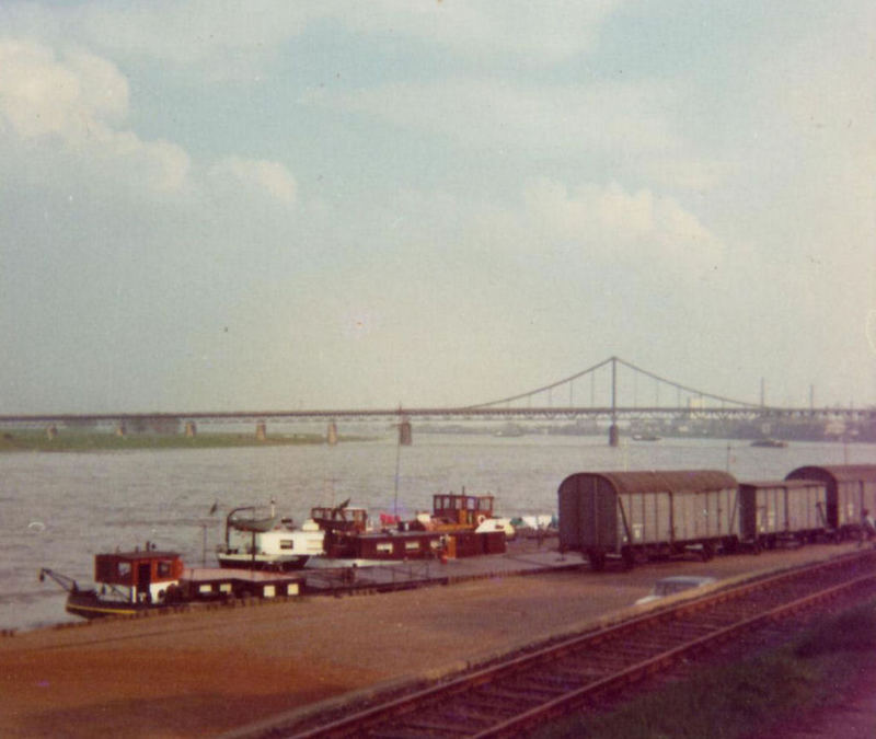 Rheinbruecke in Uerdingen