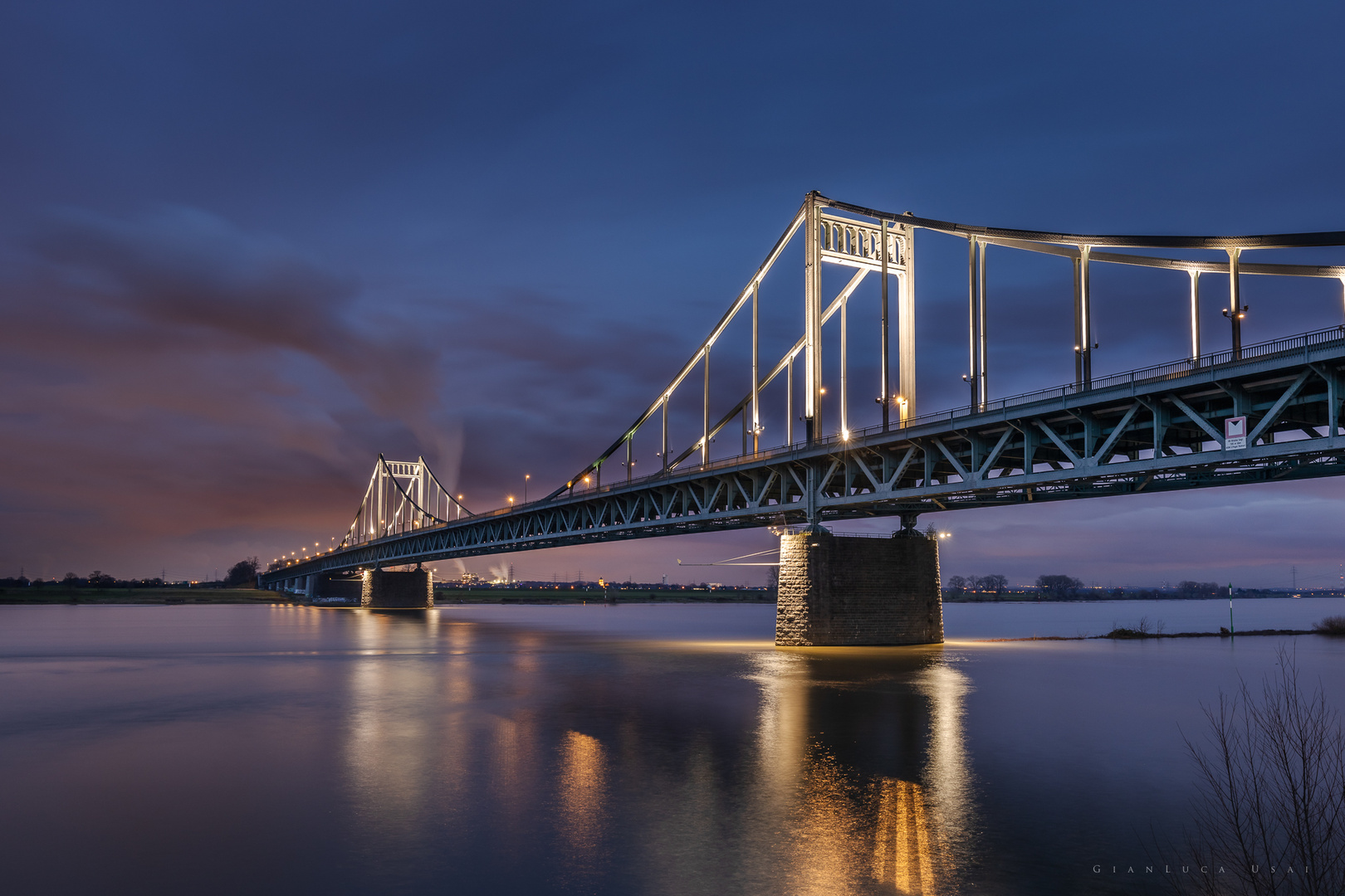 Rheinbrücke Krefeld 