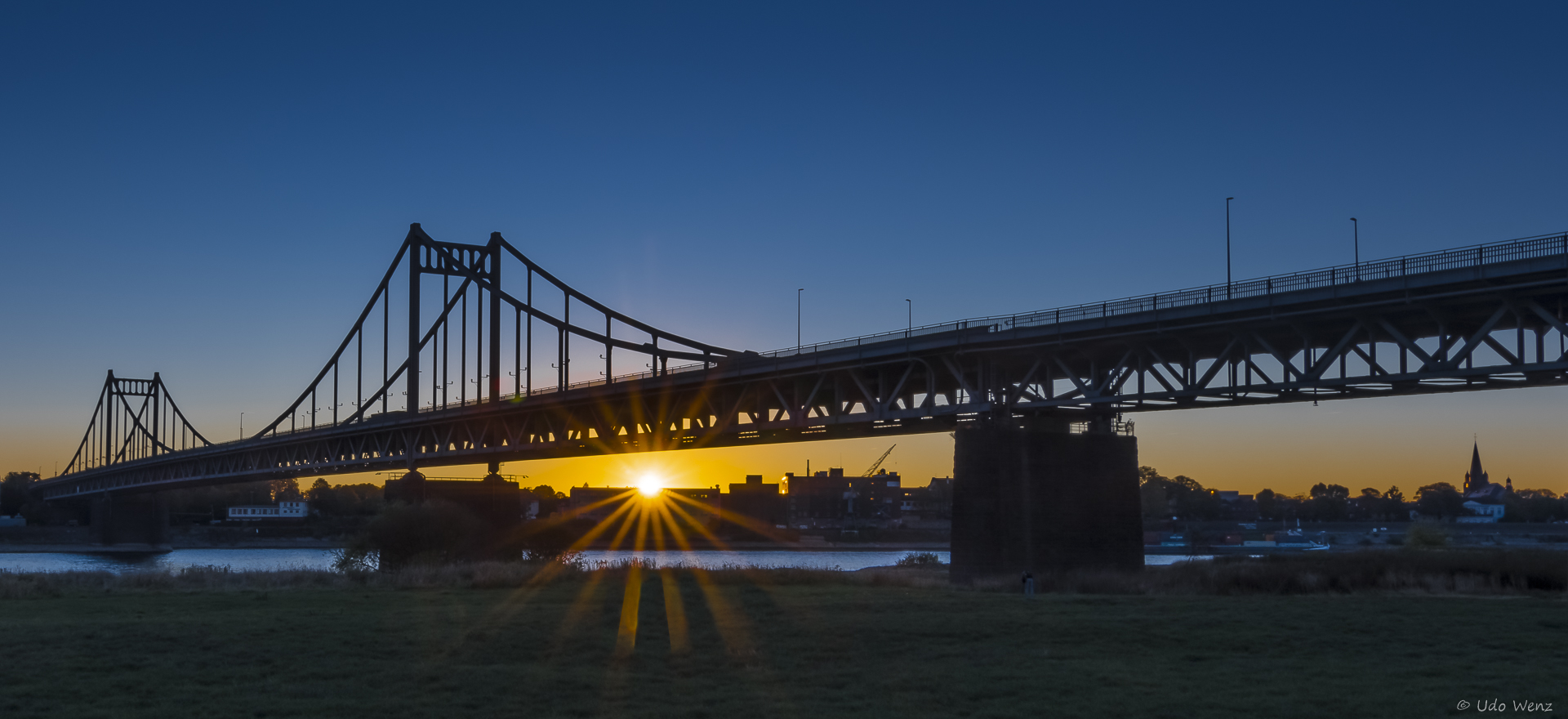 Rheinbrücke Krefeld