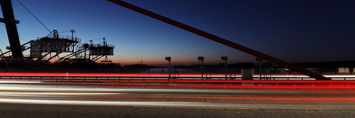 Rheinbrücke Leverkusen (mit Blitzer)