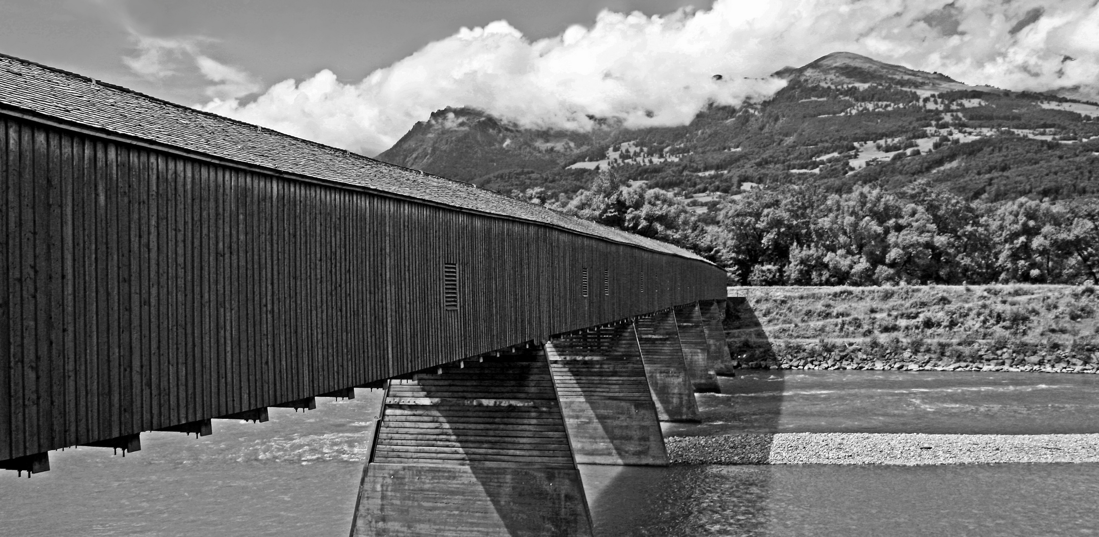 Rheinbrücke Liechtenstein