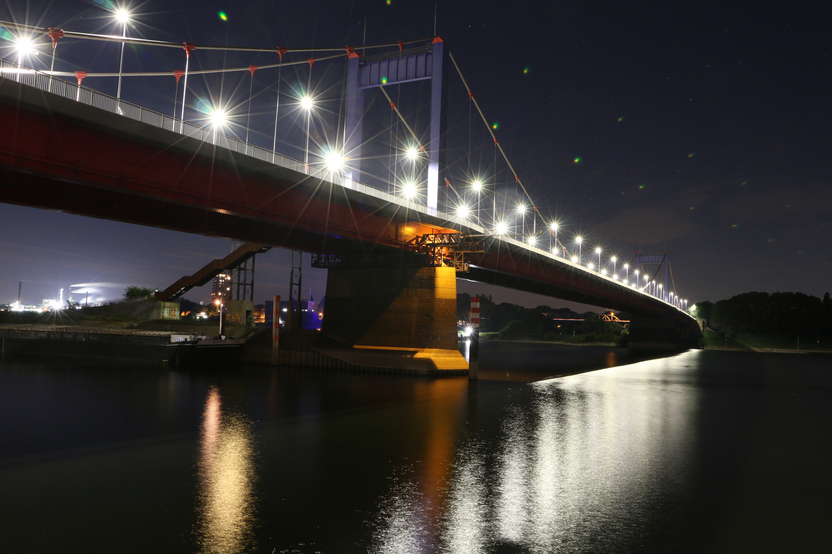 Rheinbrücke nachts
