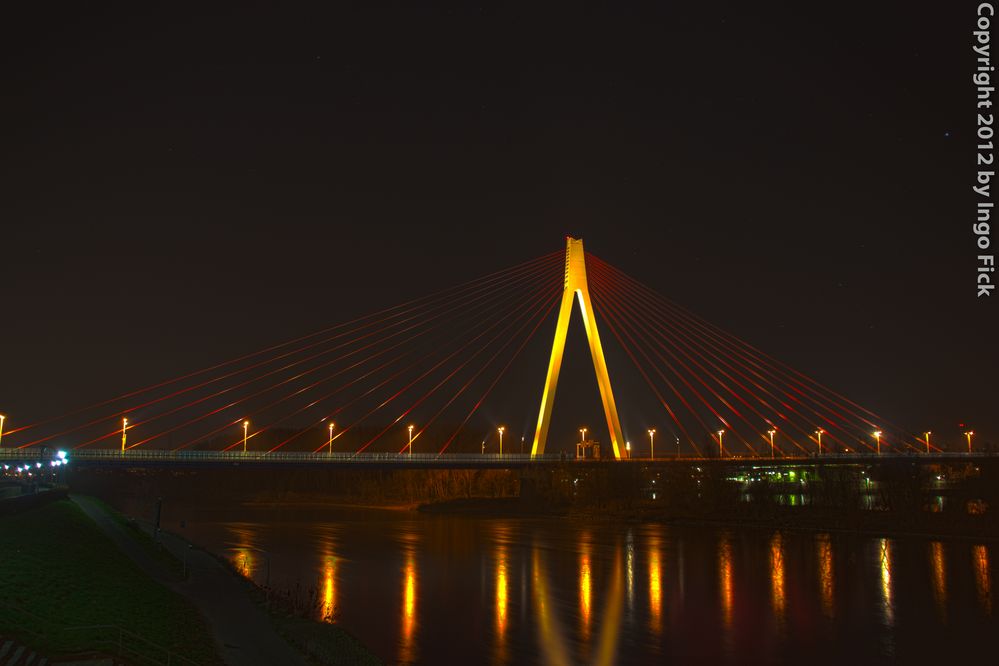 Rheinbrücke Neuwied zum X-ten...