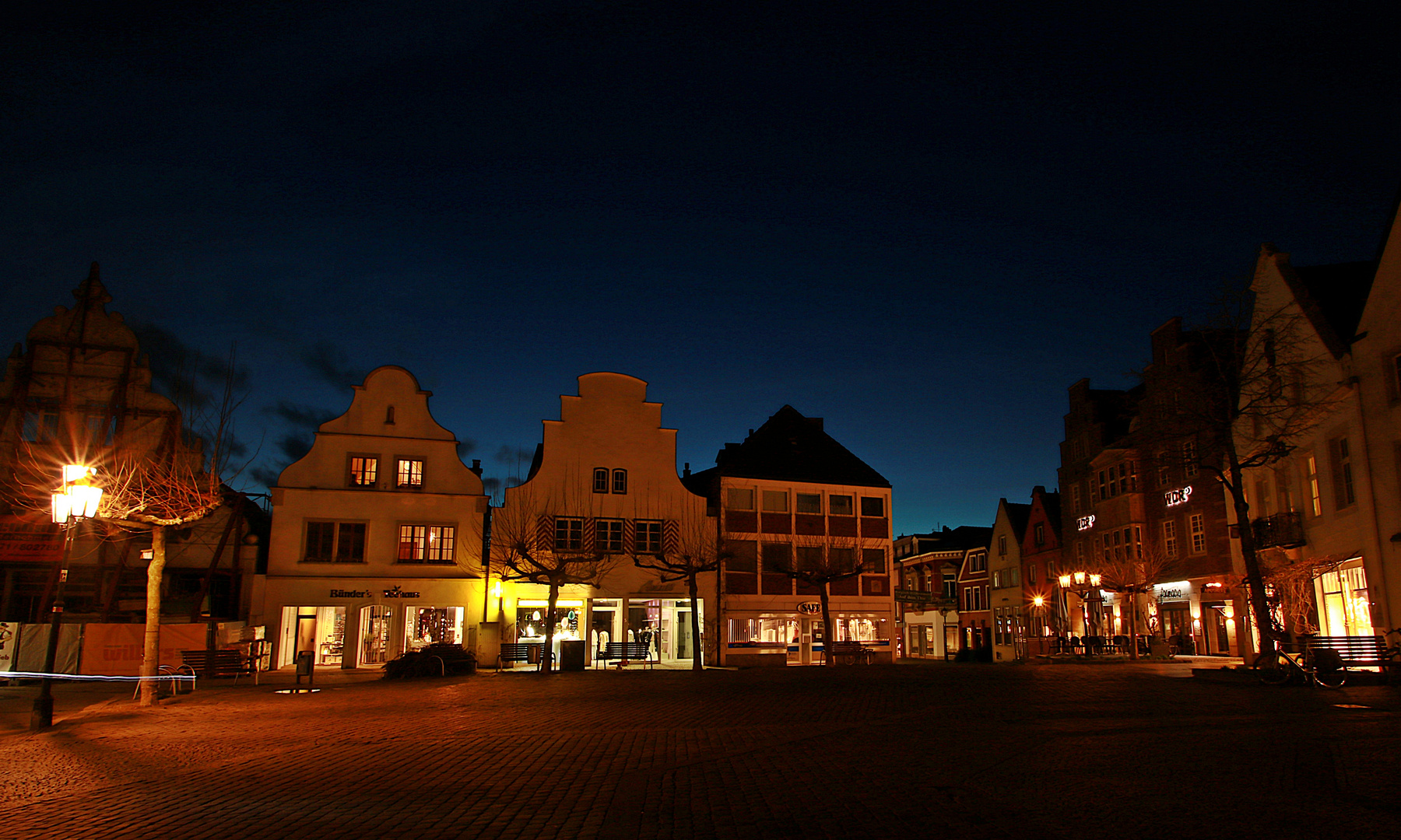 Rheine Marktplatz in blauer Stunde