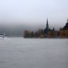 Rheinfahrt im Nebel