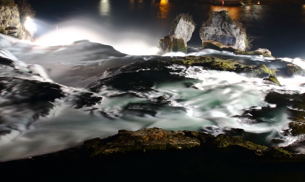 Rheinfall bei Nacht 2