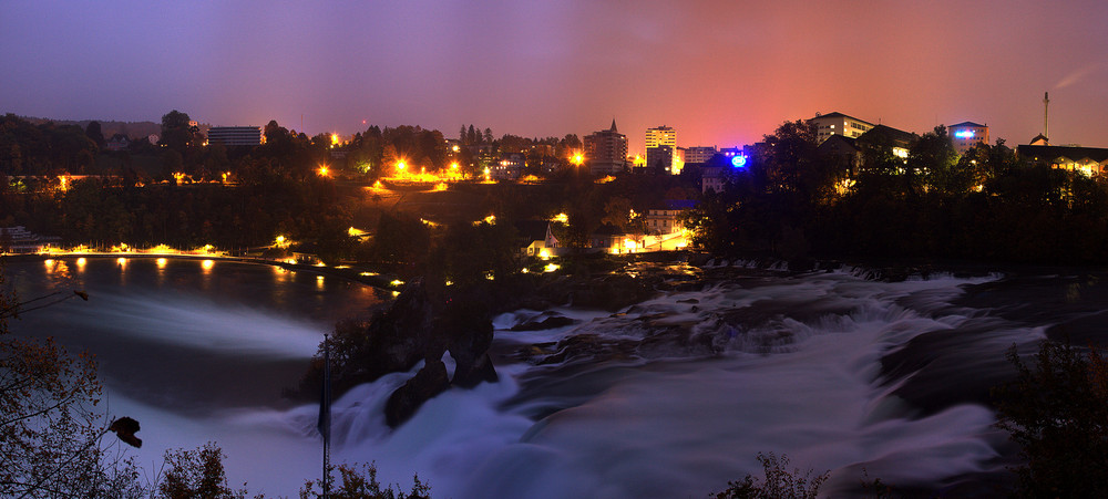 Rheinfall bei Neuhausen am frühen Morgen