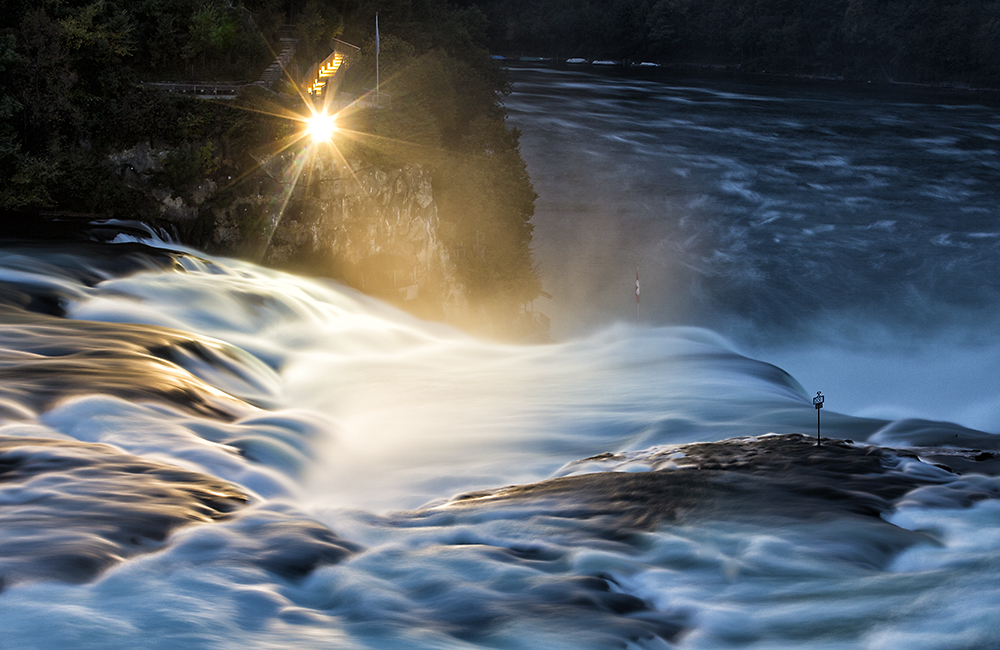 Rheinfall by night III