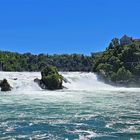 Rheinfall mit dem Schloss Laufen,