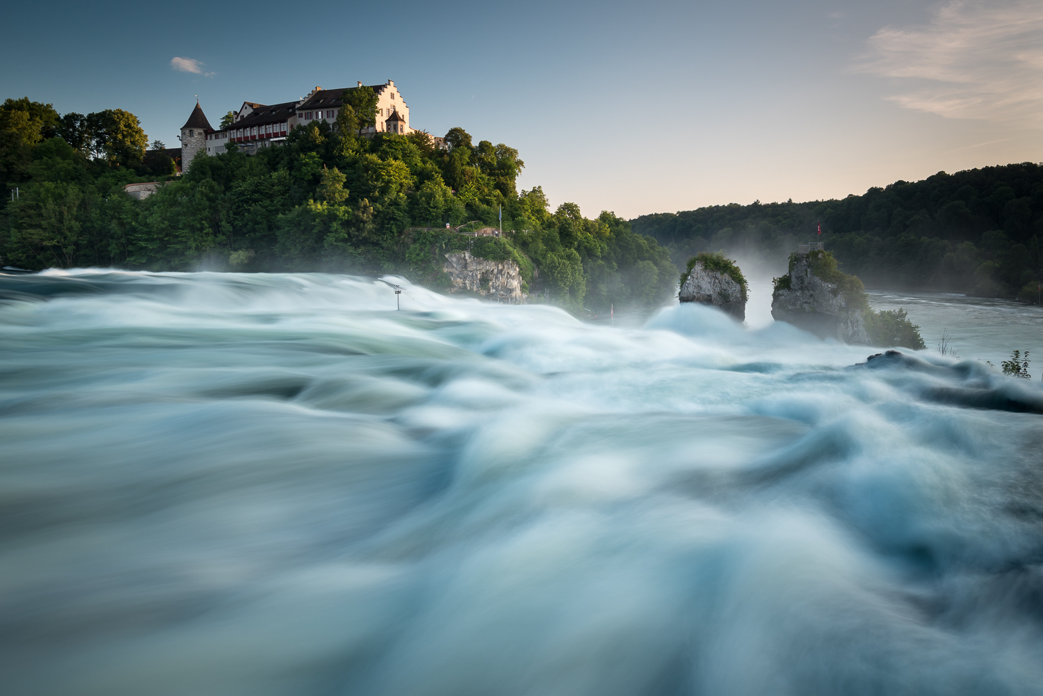 Rheinfall mit Schloss Laufen