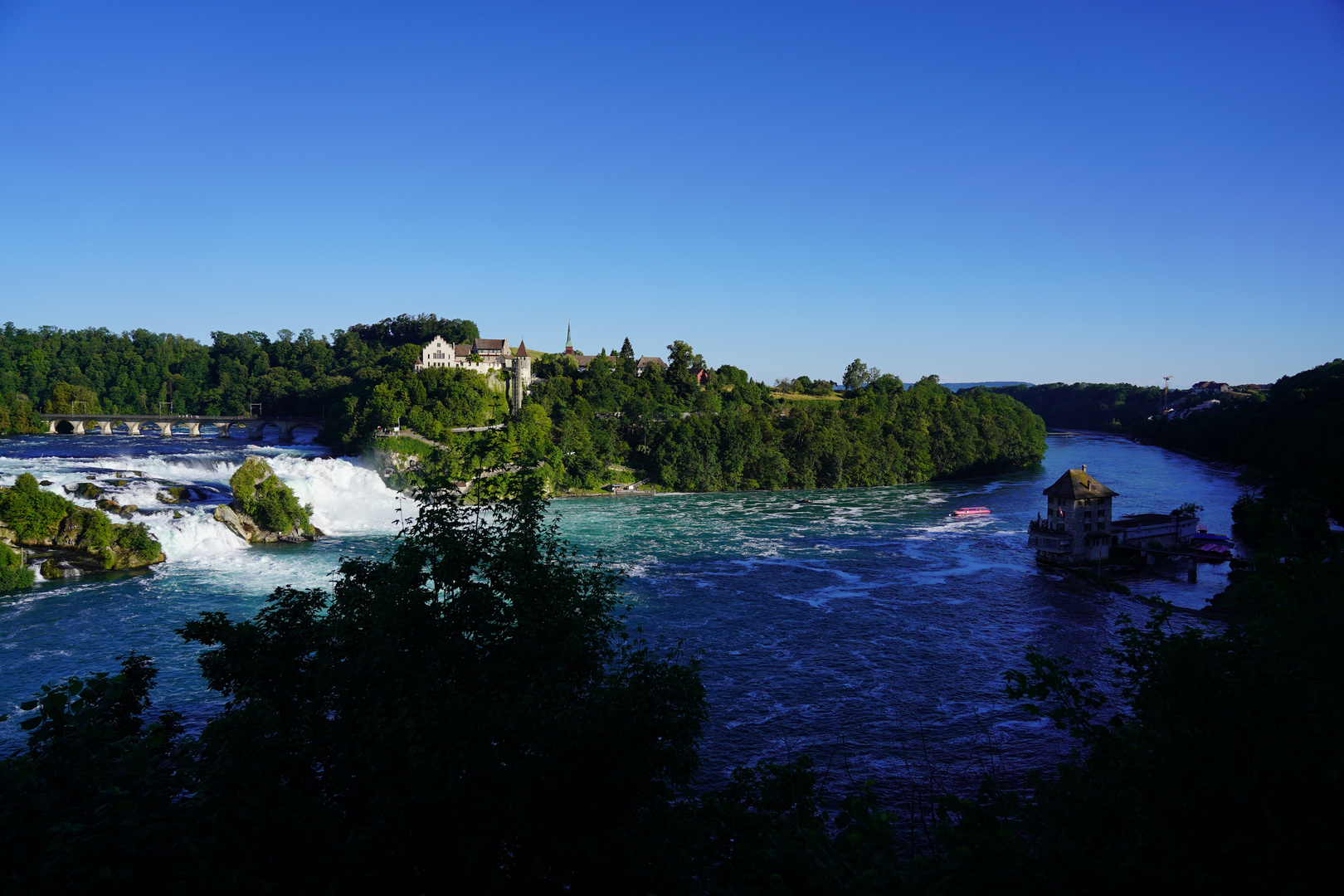 Rheinfall ,Schloss Wörth und Laufen