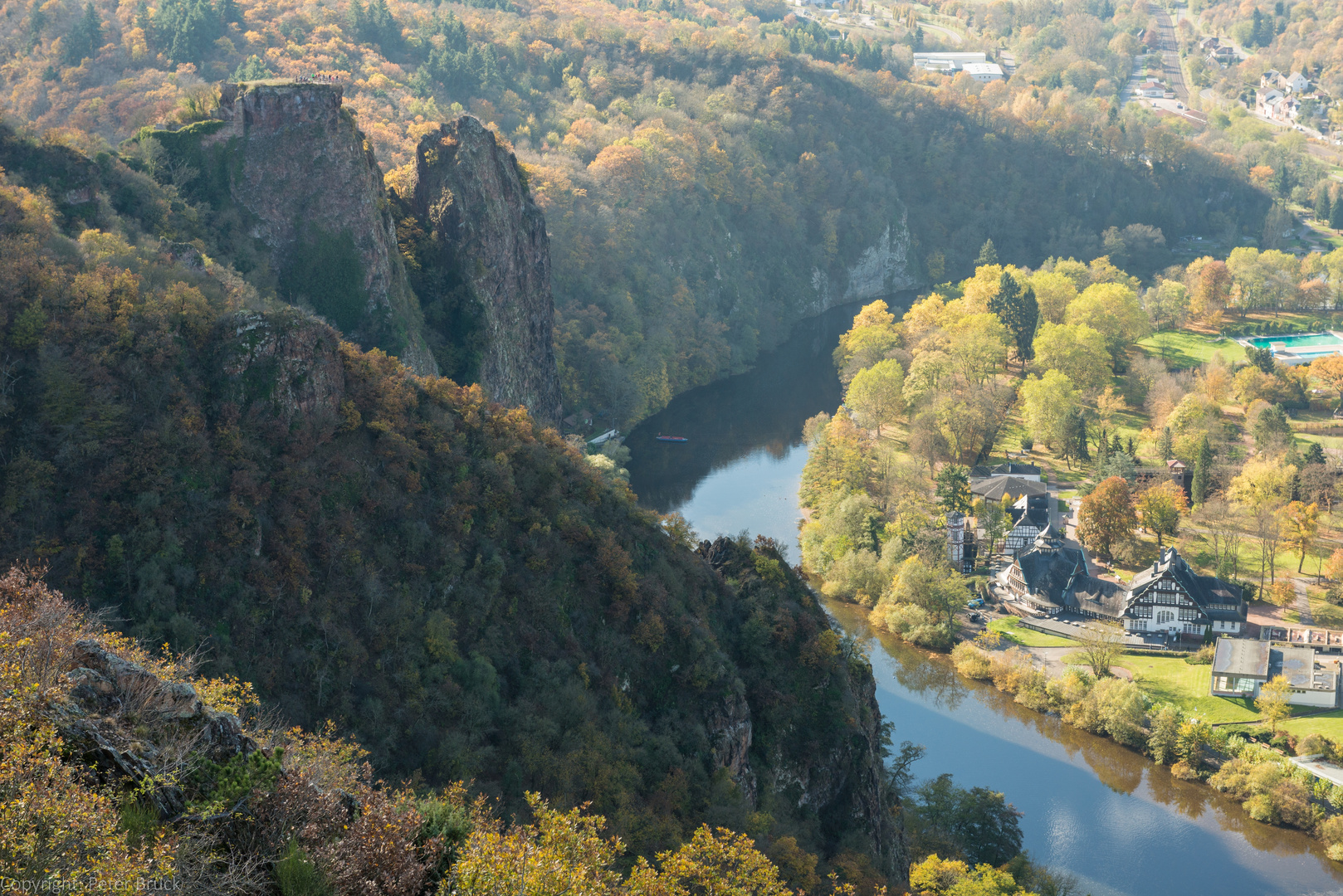 Rheingrafenstein bei Bad Münster am Stein im Herbst