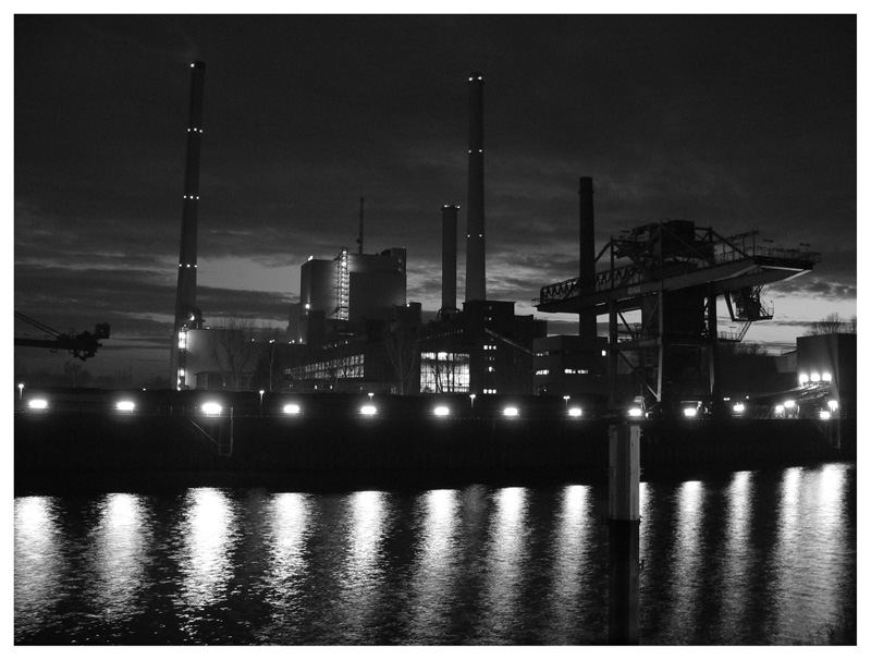 Rheinhafen s/w #1