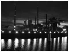 Rheinhafen s/w #1