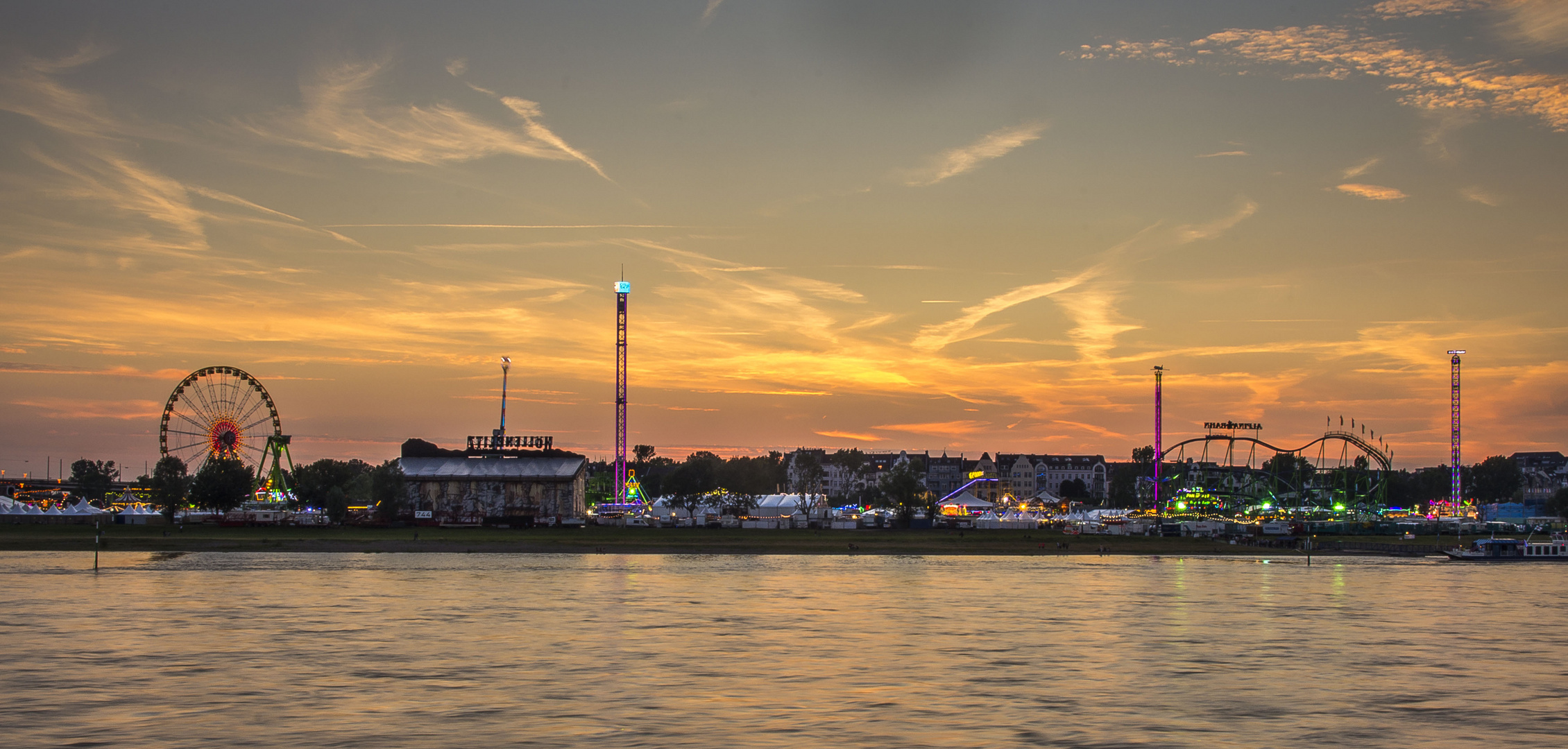 Rheinkirmes 2014