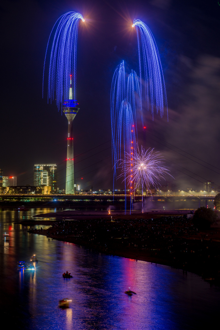 Rheinkirmes  Feuerwerk 2022