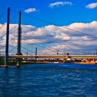 Rheinkniebrücke Düsseldorf