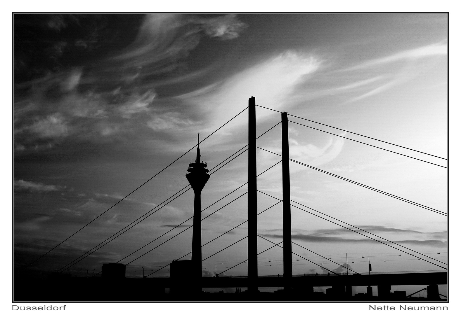 Rheinkniebrücke - Düsseldorf