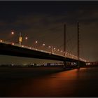 Rheinkniebrücke  Düsseldorf ...